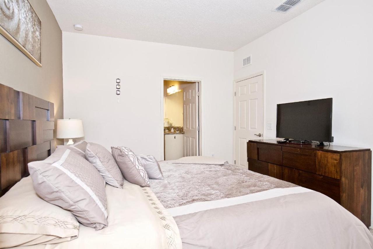 Great And Practical Townhouse In Gated Community, Sleeps 6 10 Min To Disney! Orlando Eksteriør bilde